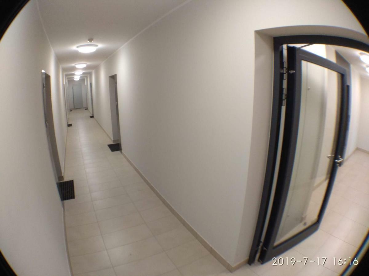 1120 Smialego 41 - Tanie Pokoje W Apartamencie - Samodzielne Zameldowanie - Self Check In Poznan Dış mekan fotoğraf
